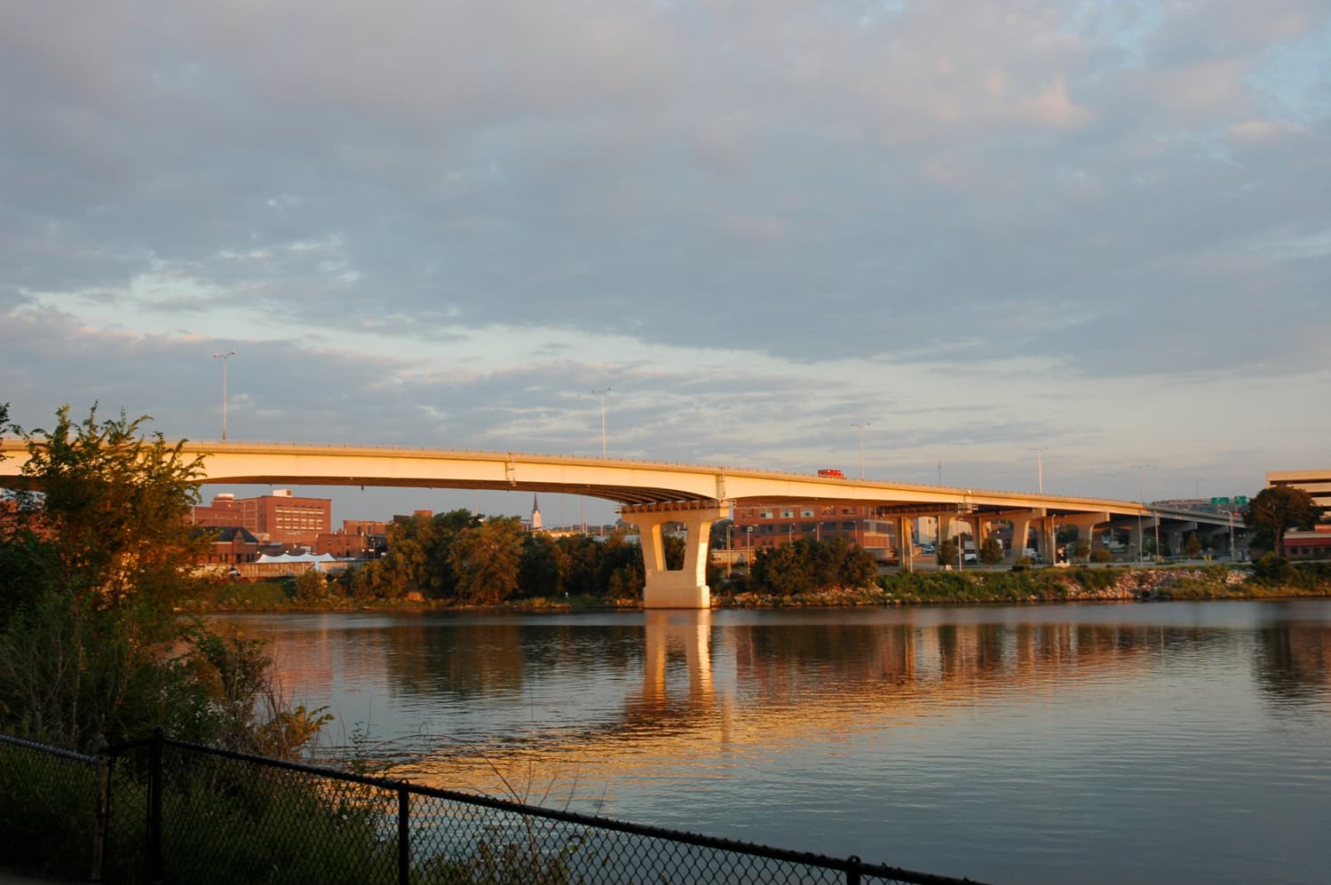 East Peoria skyline