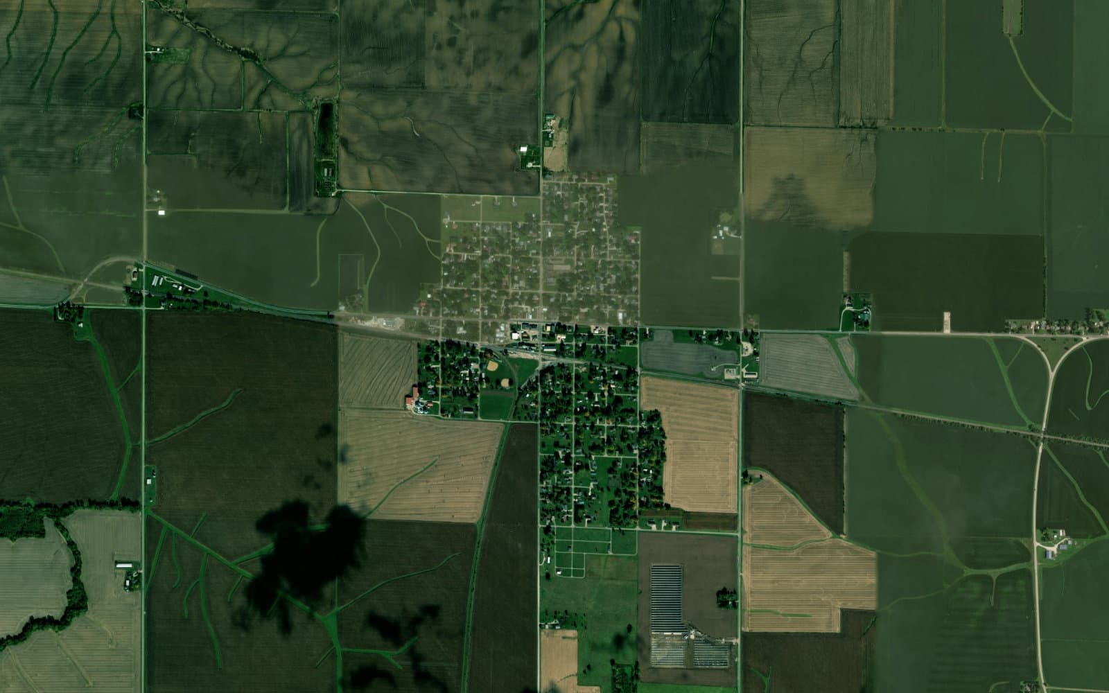 Yates City skyline